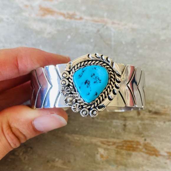 Native American Jewelry - SOLD ♥️ Navajo ♥️ Robert Yellowhorse Sterling Silver & Turquoise Cuff